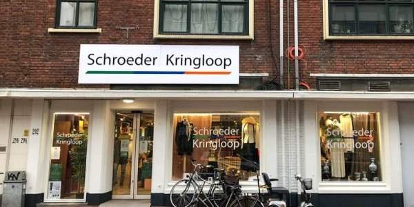 Reprise des magasins de seconde main Schroeder