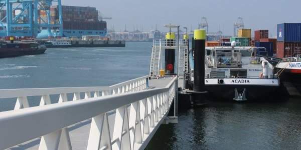 Sacrifier le port de Rotterdam pour préserver les réserves d'eau ? - Un reportage d'Arte