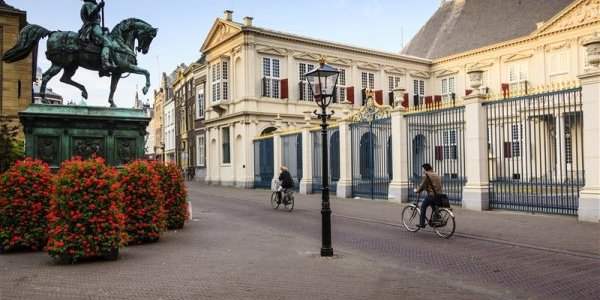 Une journée royale