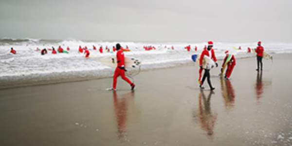 Surfin' Santas - 10 décembre 2022